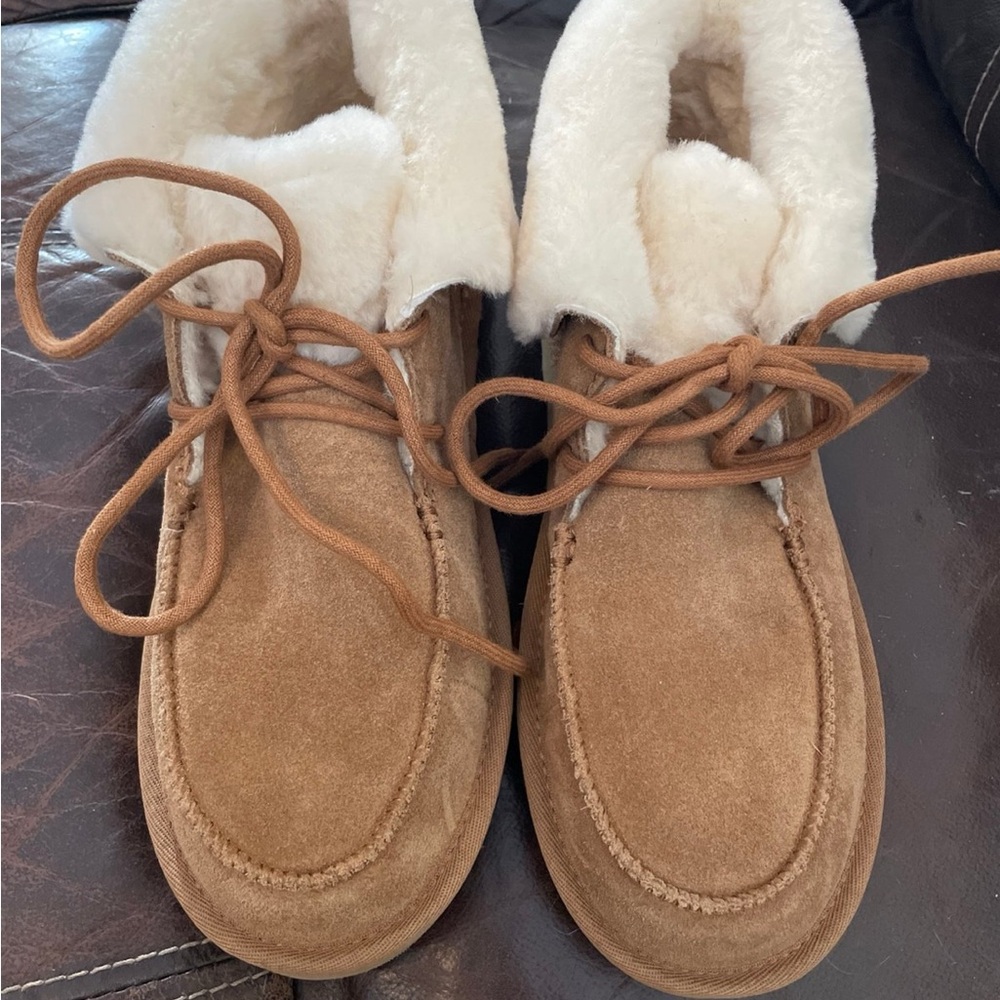 UGG Tan Winter Boots with Cream Fur Lining
